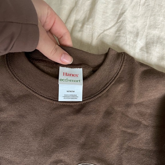 Brown Graphic Sweatshirt with Boots Design - Picture 4 of 4